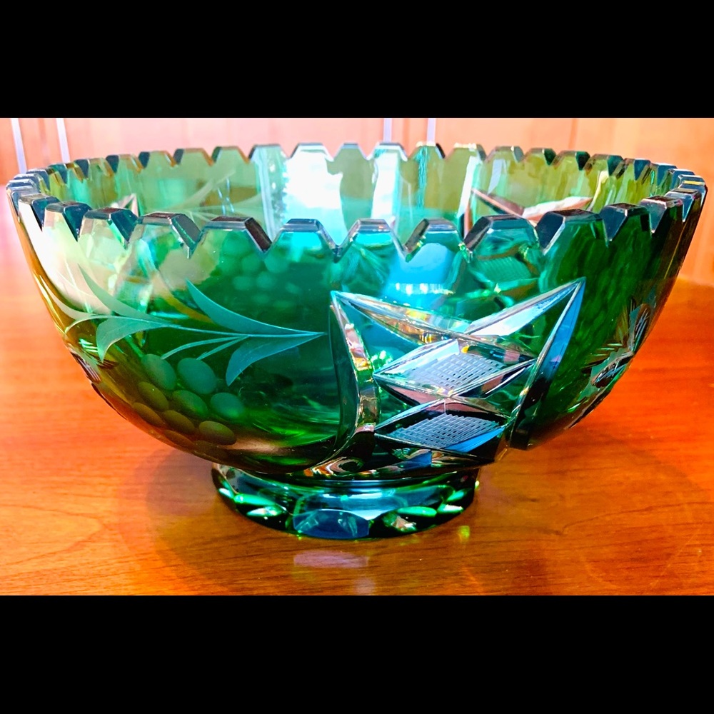 Emerald Green Crystal Bowl Center Piece Cut-to-clear Glass Candy Bowl Fruit Bowl